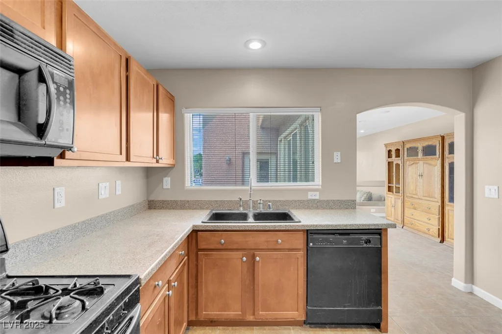 6599 Netherseal, Las Vegas, NV 89139