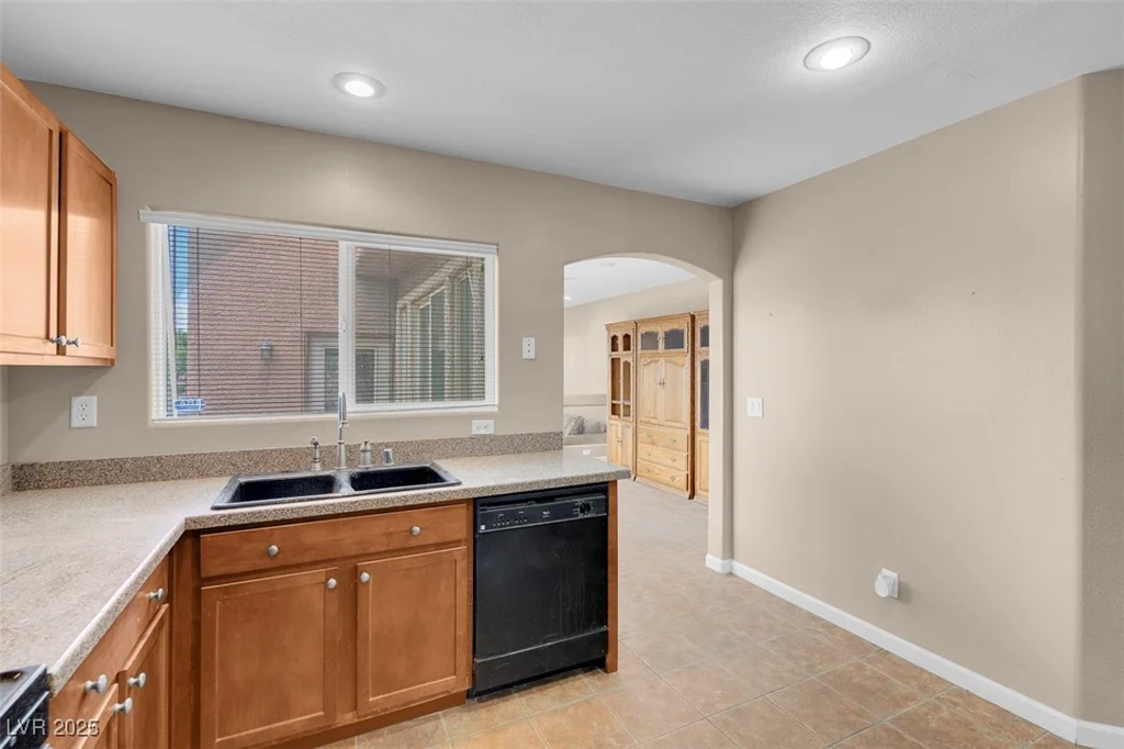 6599 Netherseal, Las Vegas, NV 89139