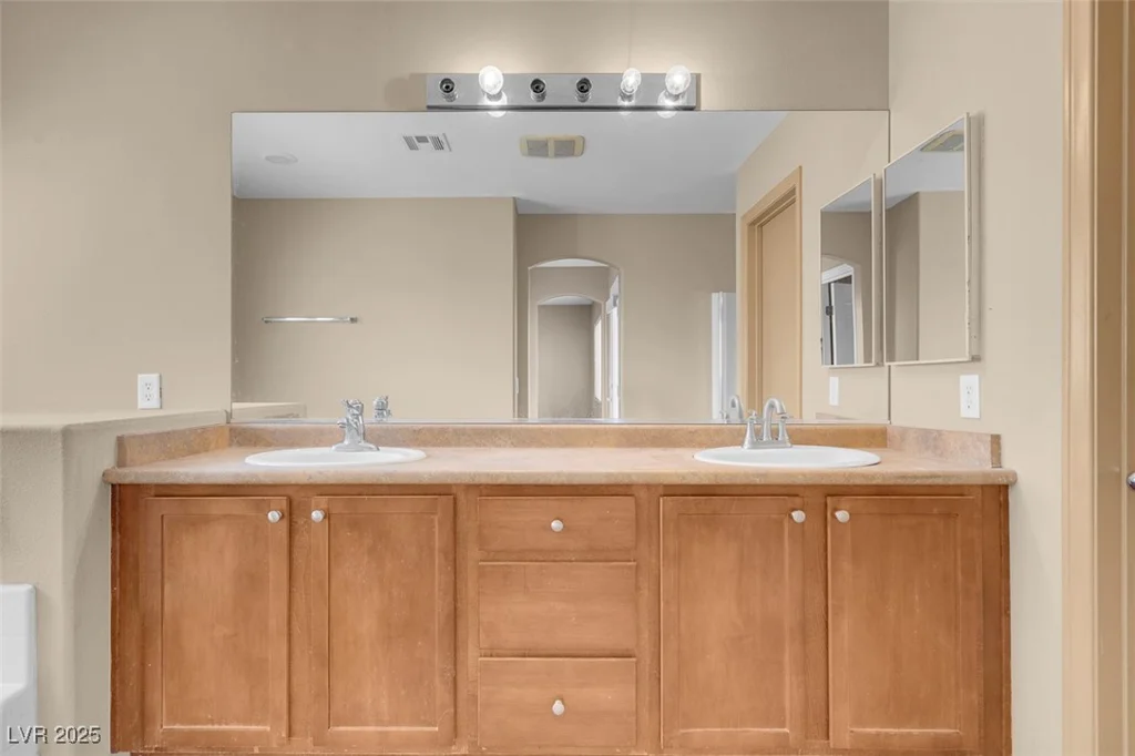 6599 Netherseal, Las Vegas, NV 89139