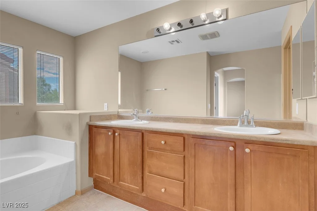 6599 Netherseal, Las Vegas, NV 89139