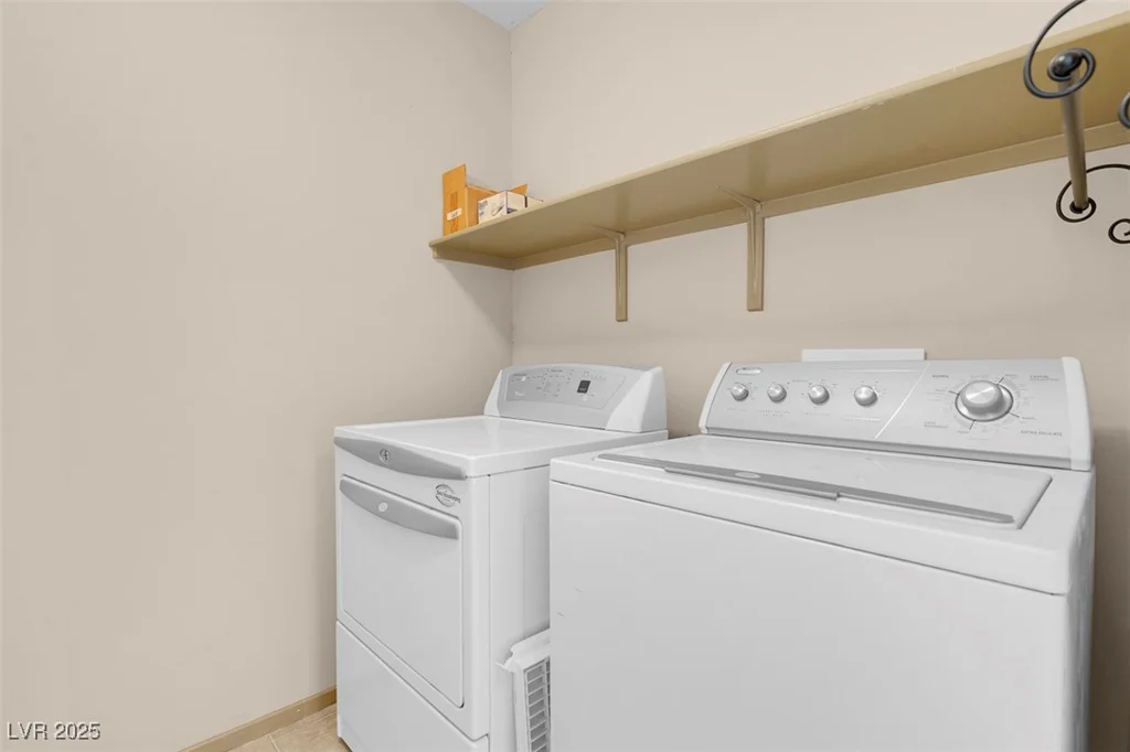 6599 Netherseal, Las Vegas, NV 89139