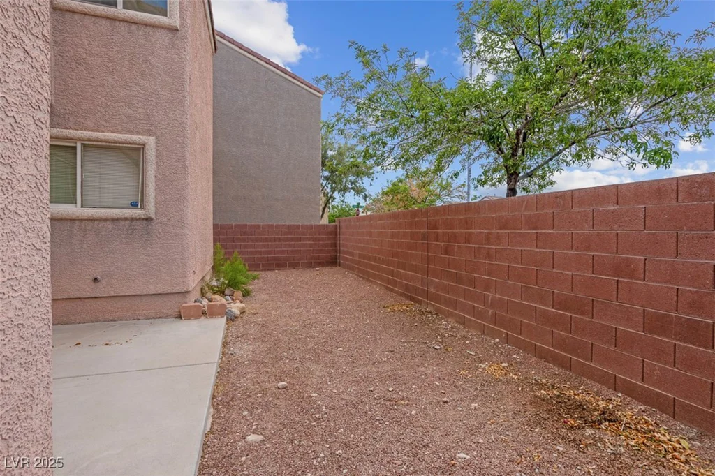 6599 Netherseal, Las Vegas, NV 89139