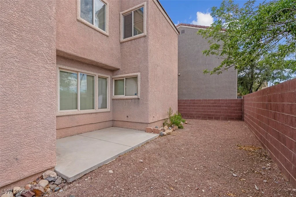6599 Netherseal, Las Vegas, NV 89139
