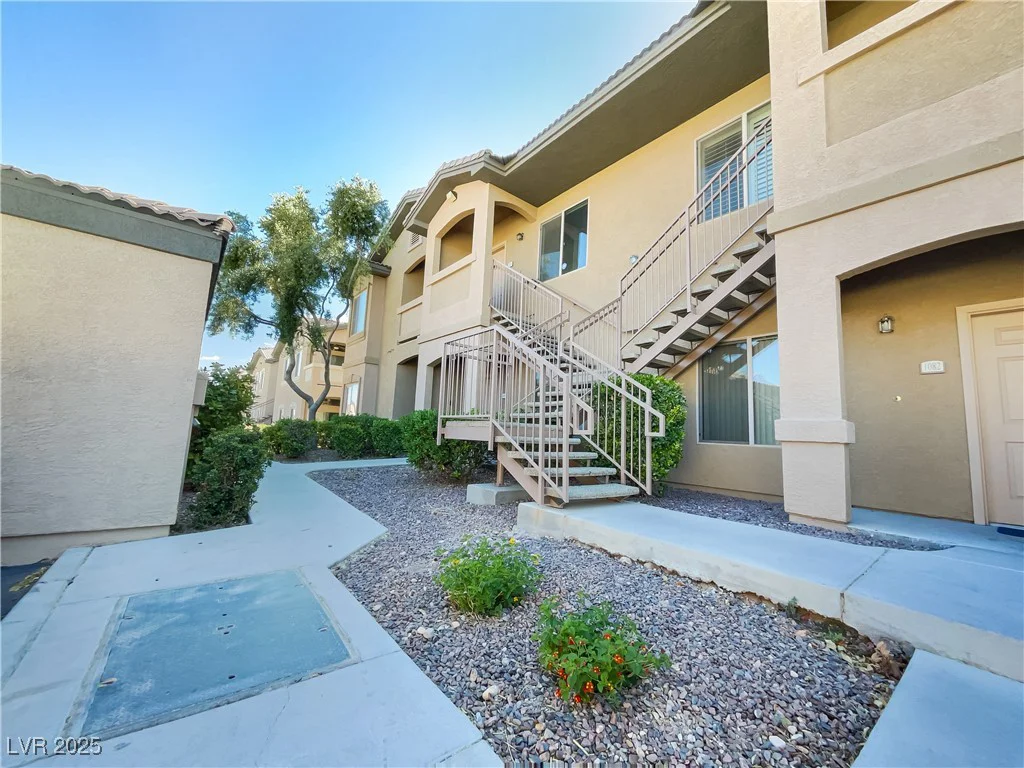 8985 Durango, Las Vegas, NV 89113