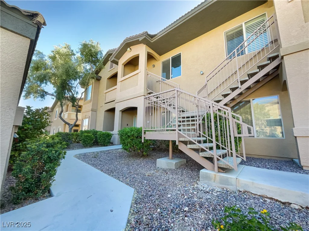 8985 Durango, Las Vegas, NV 89113