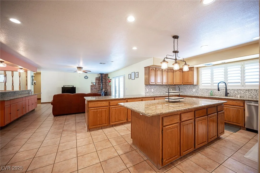 8340 Fisher, Las Vegas, NV 89149