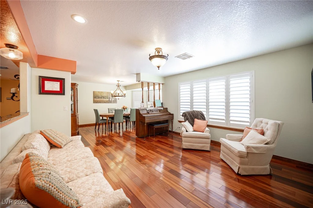8340 Fisher, Las Vegas, NV 89149