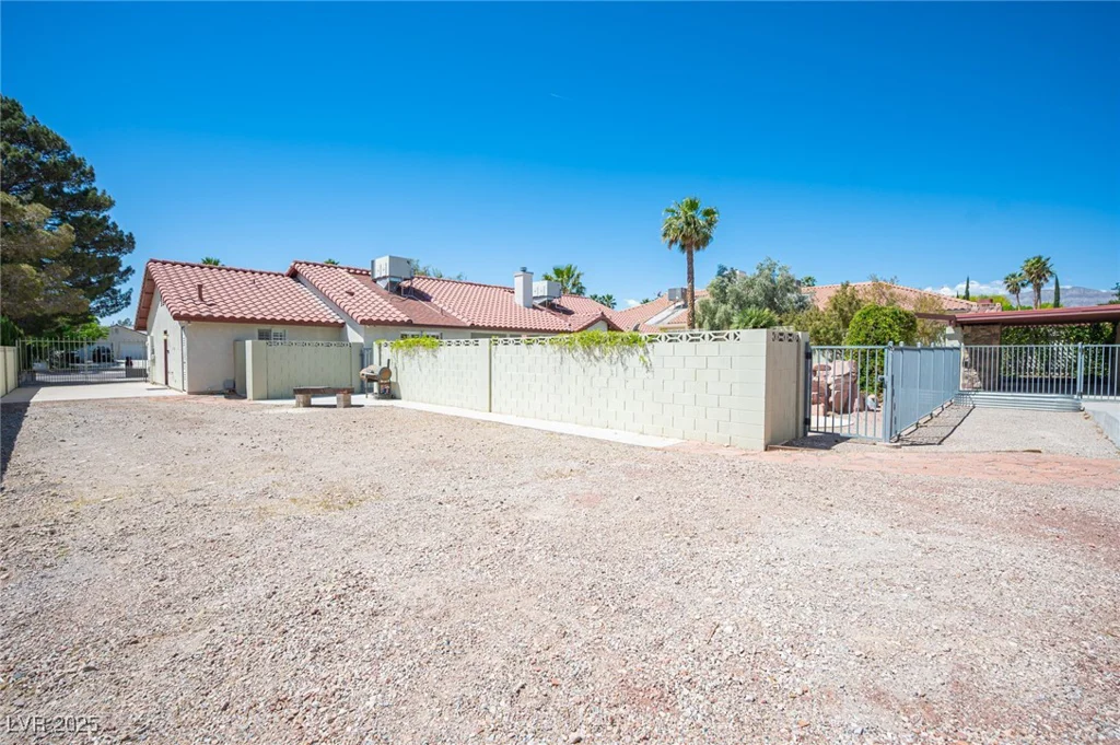 8340 Fisher, Las Vegas, NV 89149