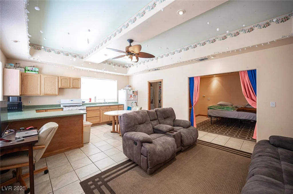 8340 Fisher, Las Vegas, NV 89149