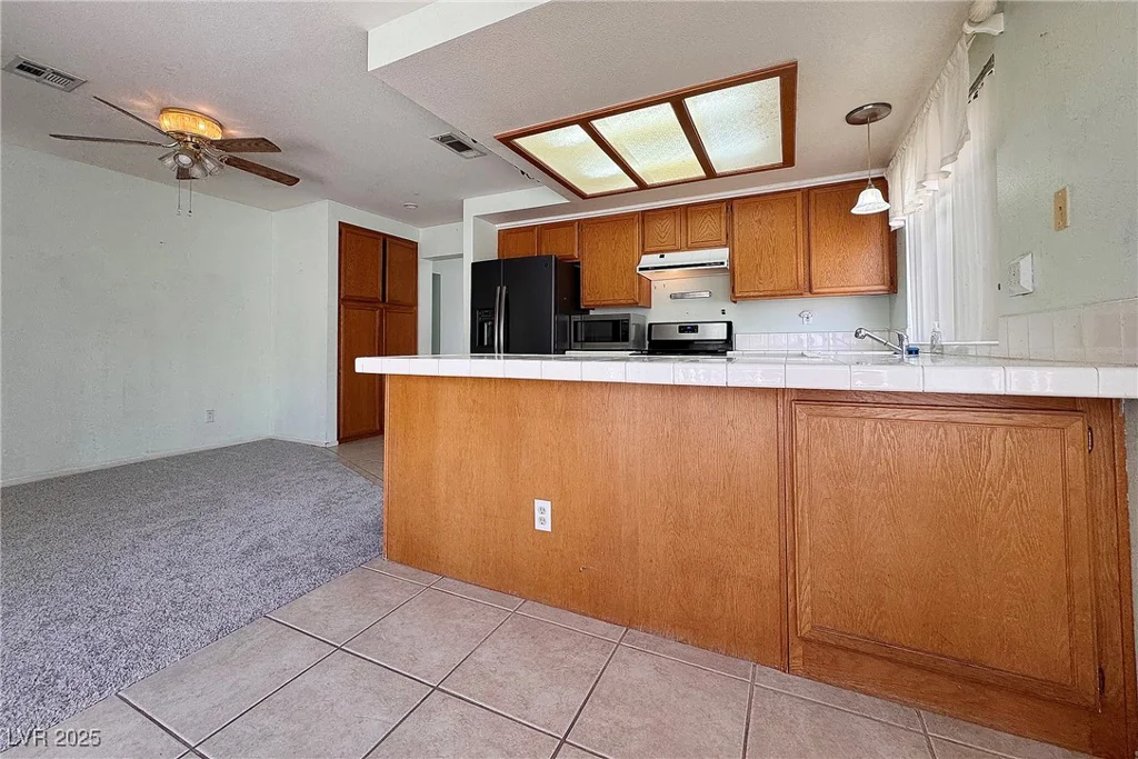 5638 Morning Song, North Las Vegas, NV 89031