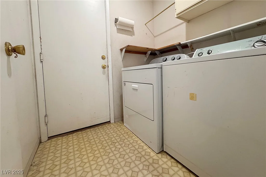 5638 Morning Song, North Las Vegas, NV 89031