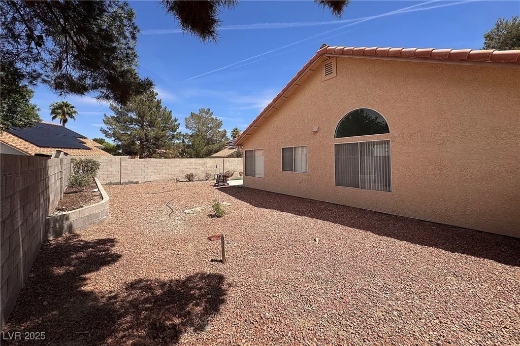 5638 Morning Song, North Las Vegas, NV 89031