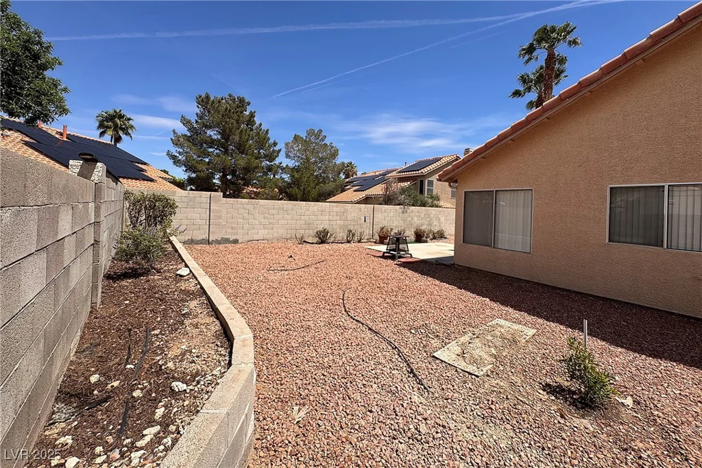5638 Morning Song, North Las Vegas, NV 89031