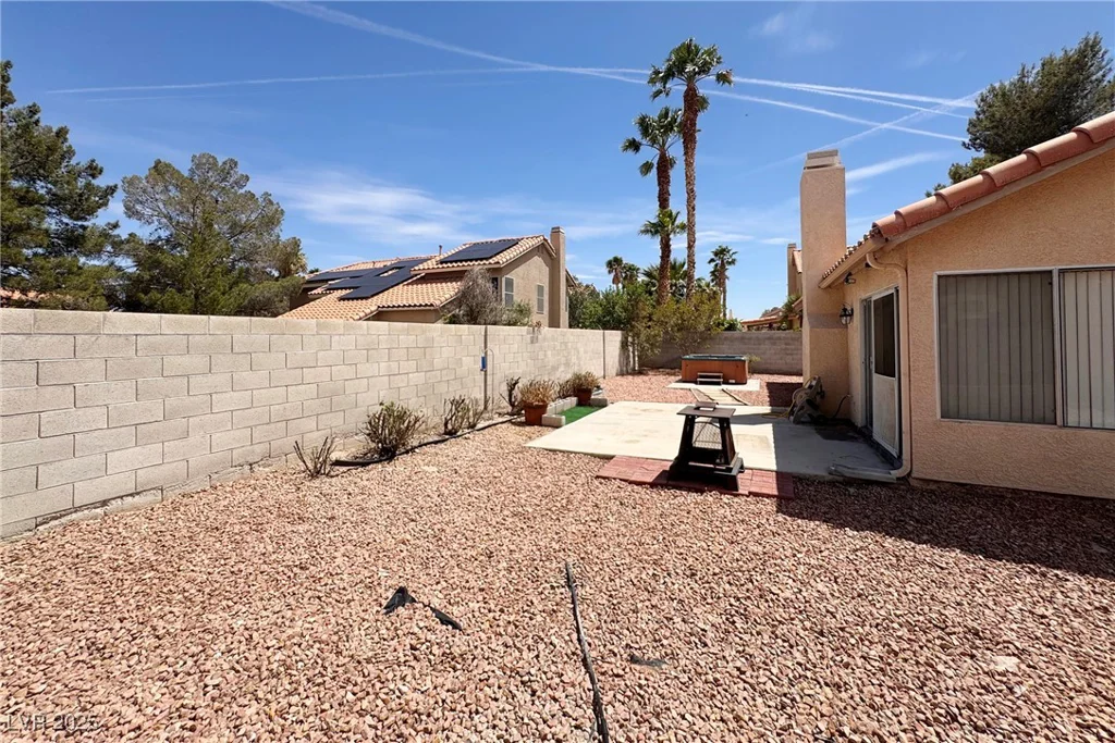 5638 Morning Song, North Las Vegas, NV 89031