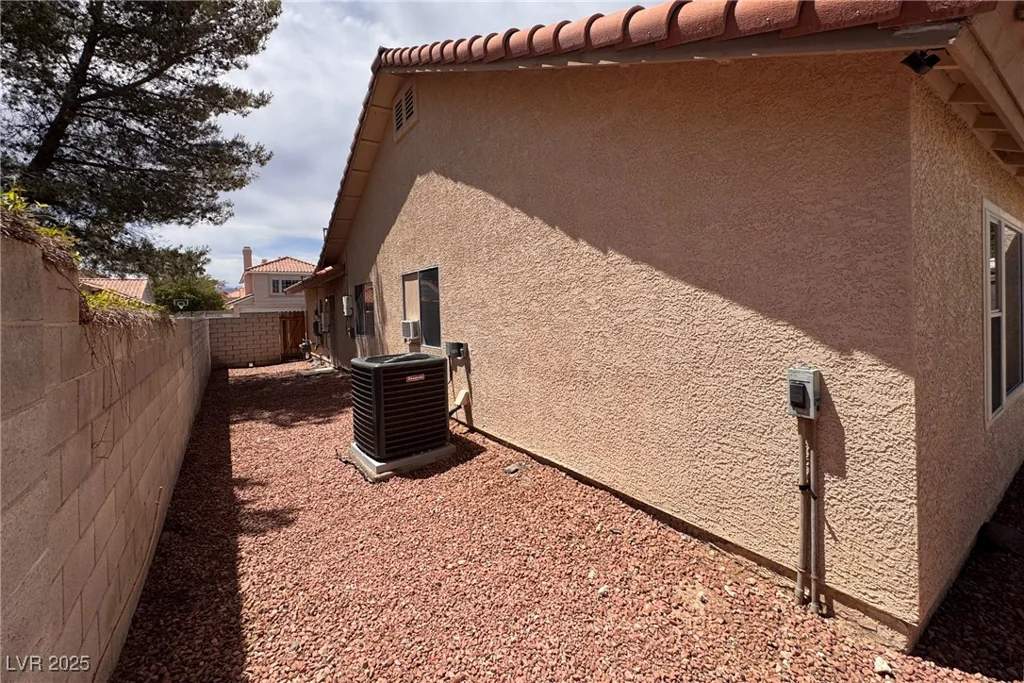 5638 Morning Song, North Las Vegas, NV 89031