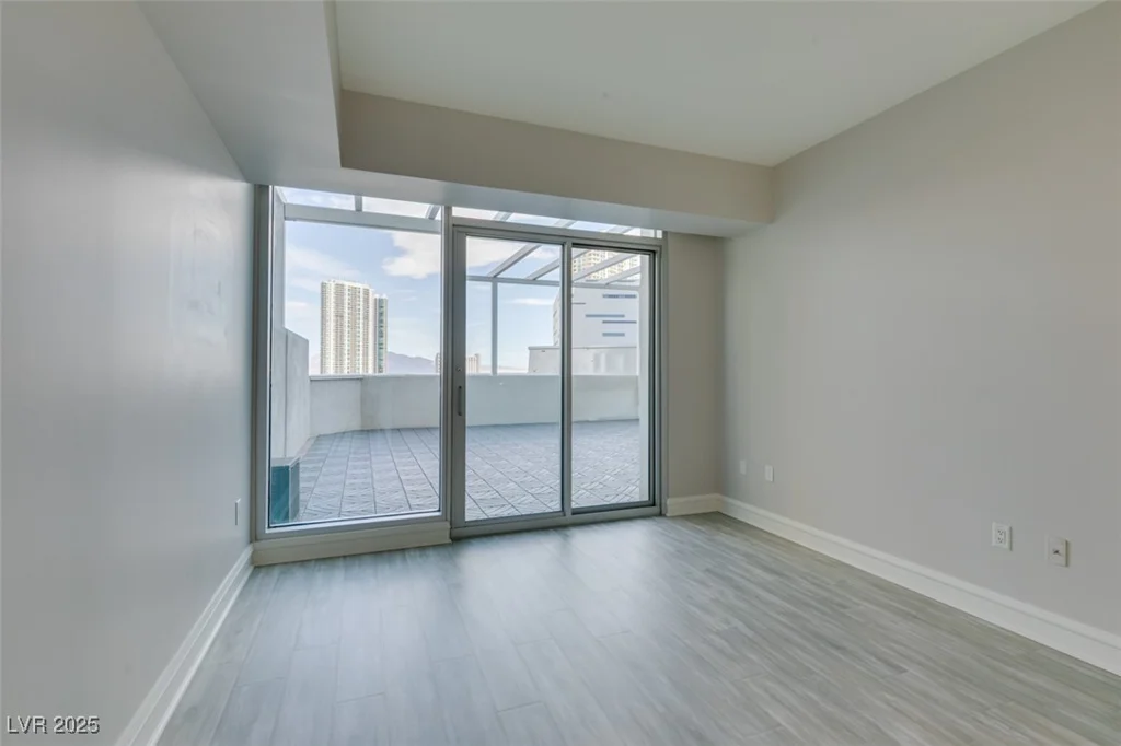 2700 Las Vegas, Las Vegas, NV 89109