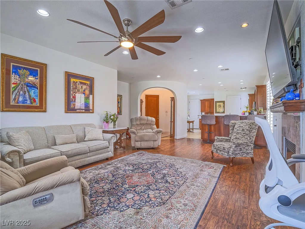 15 Avenza, Henderson, NV 89011