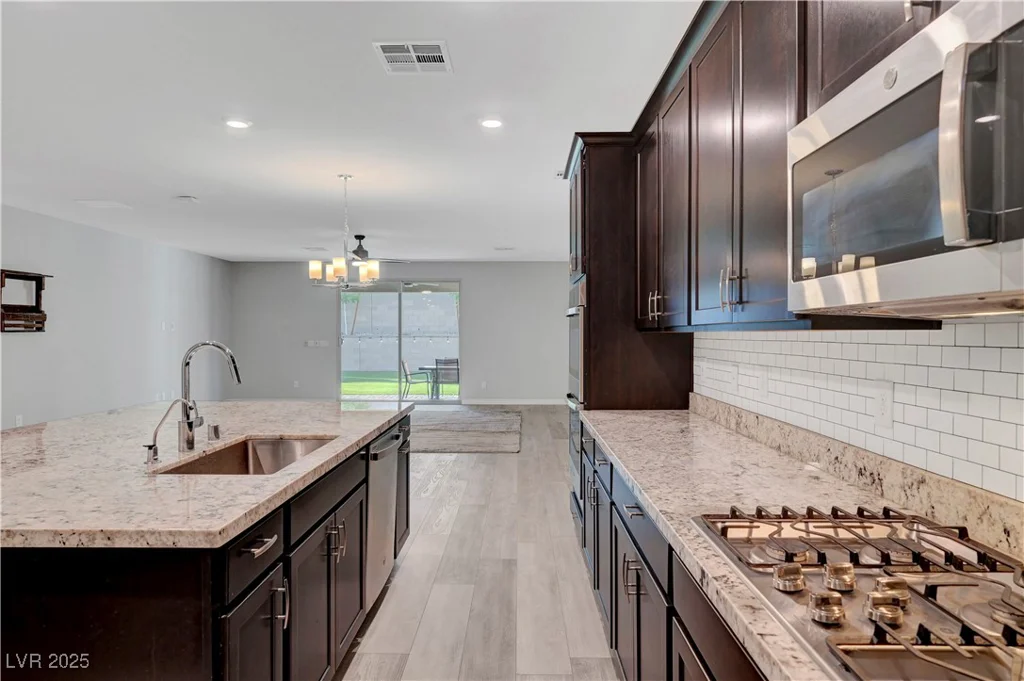10142 Skye Saddle, Las Vegas, NV 89166