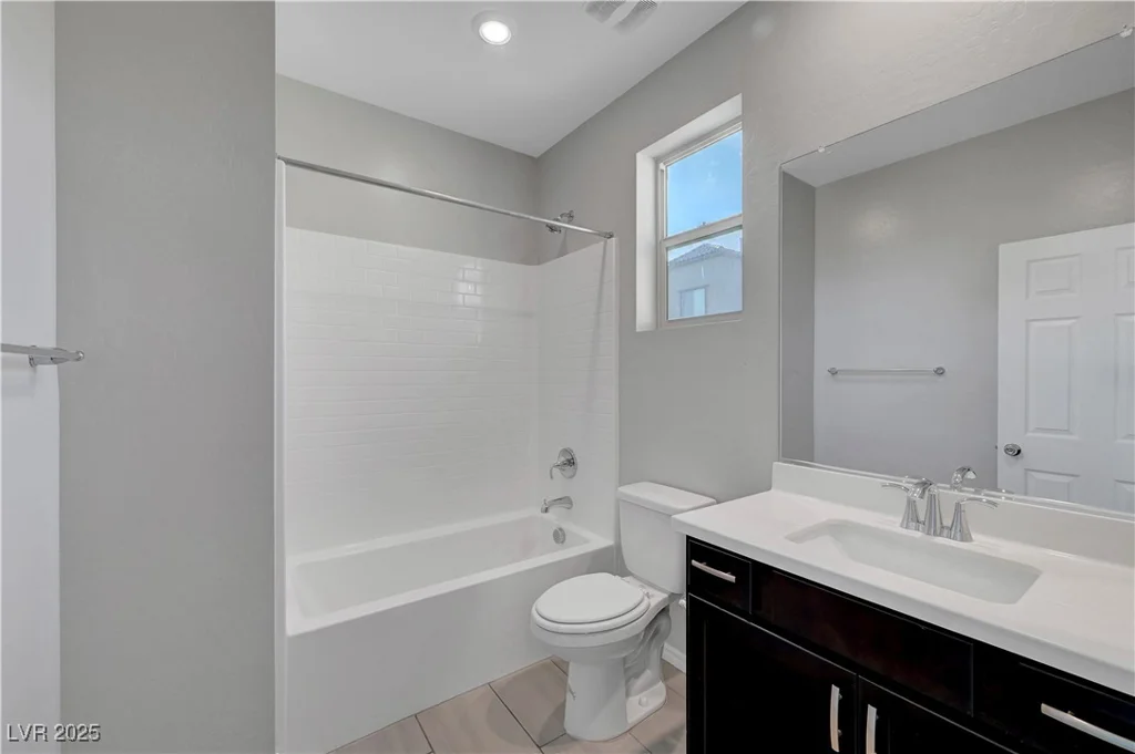10142 Skye Saddle, Las Vegas, NV 89166