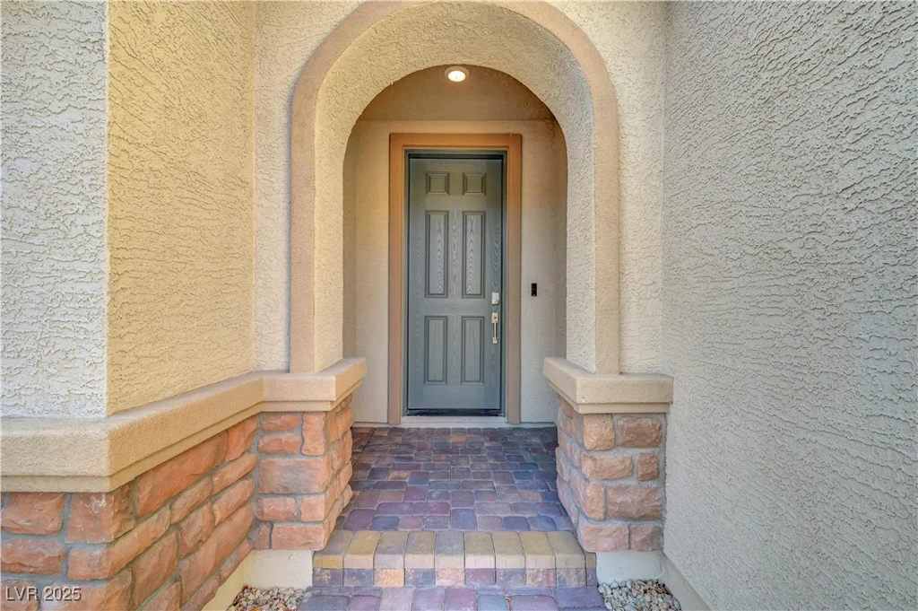 10142 Skye Saddle, Las Vegas, NV 89166