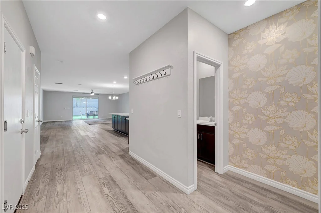 10142 Skye Saddle, Las Vegas, NV 89166
