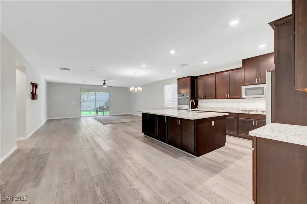 10142 Skye Saddle, Las Vegas, NV 89166