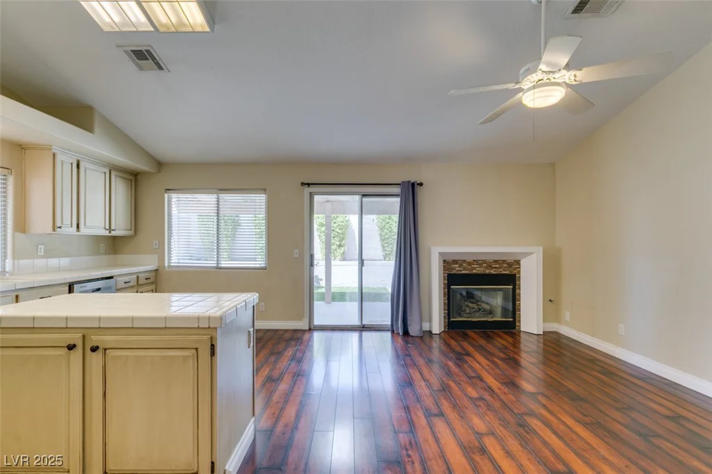 1824 Dawn Ridge, Henderson, NV 89074