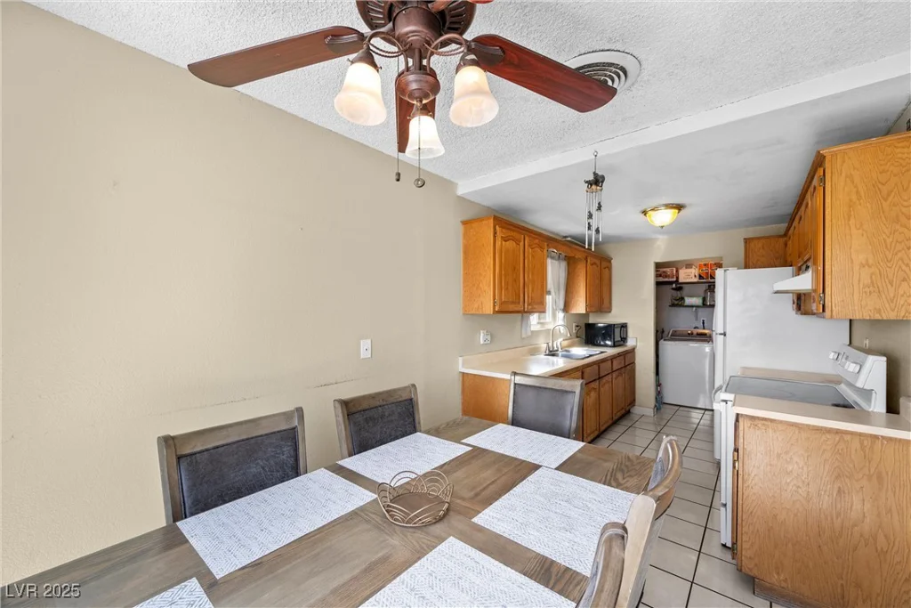 2821 Geist, Las Vegas, NV 89115