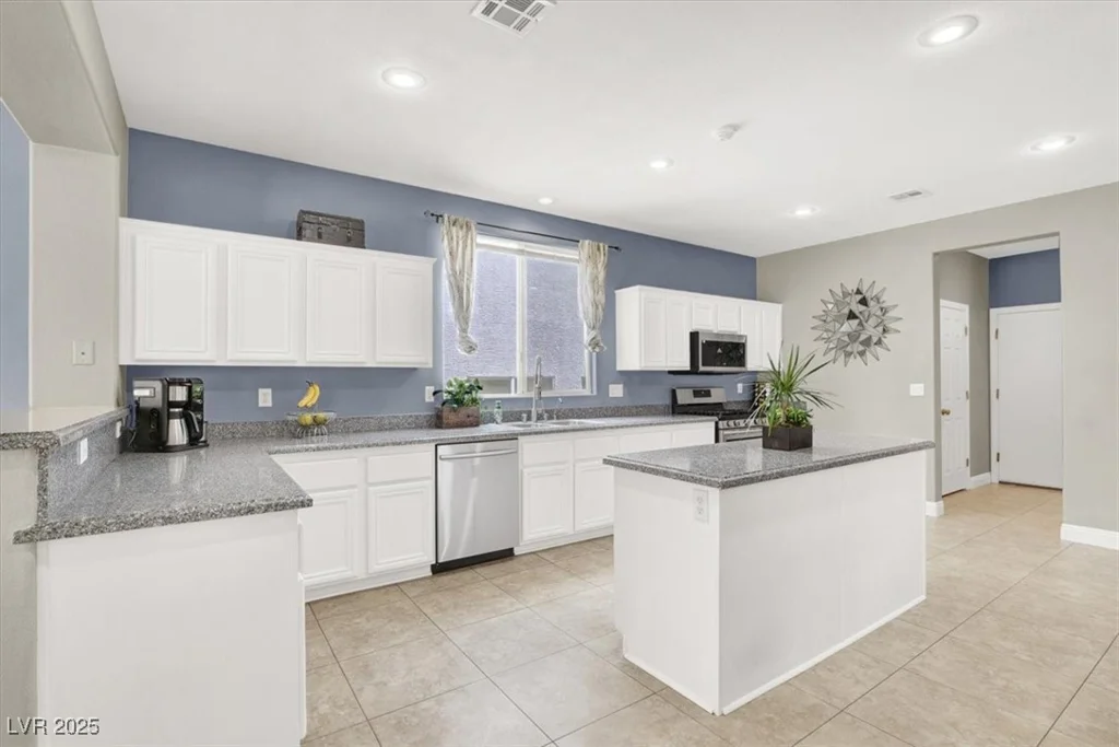 10392 Smokemont, Las Vegas, NV 89129
