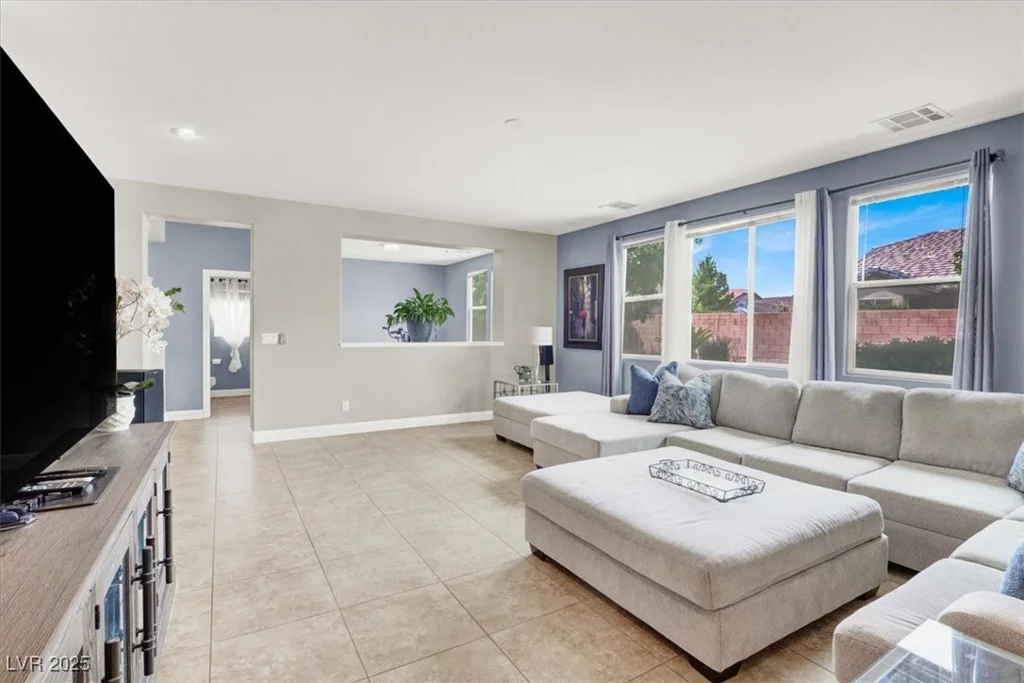10392 Smokemont, Las Vegas, NV 89129