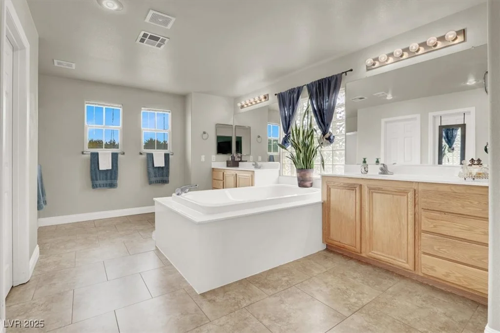 10392 Smokemont, Las Vegas, NV 89129