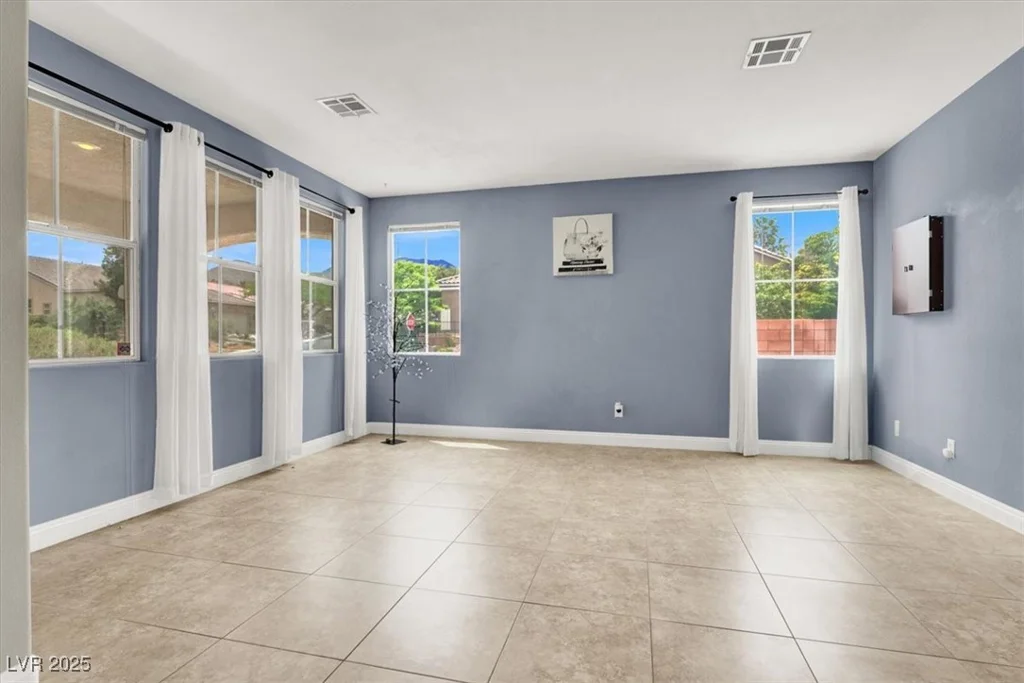 10392 Smokemont, Las Vegas, NV 89129