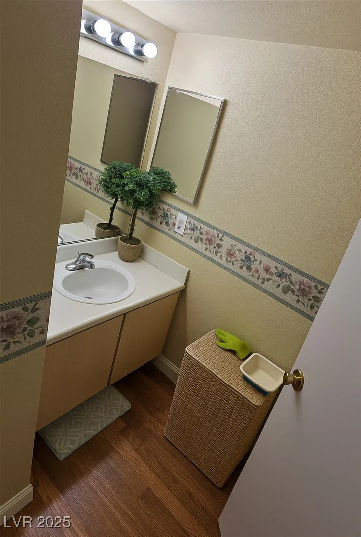 8101 Flamingo, Las Vegas, NV 89147