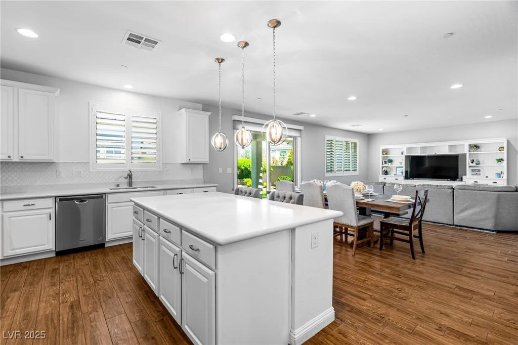 3042 Echoed Rondel, Henderson, NV 89044