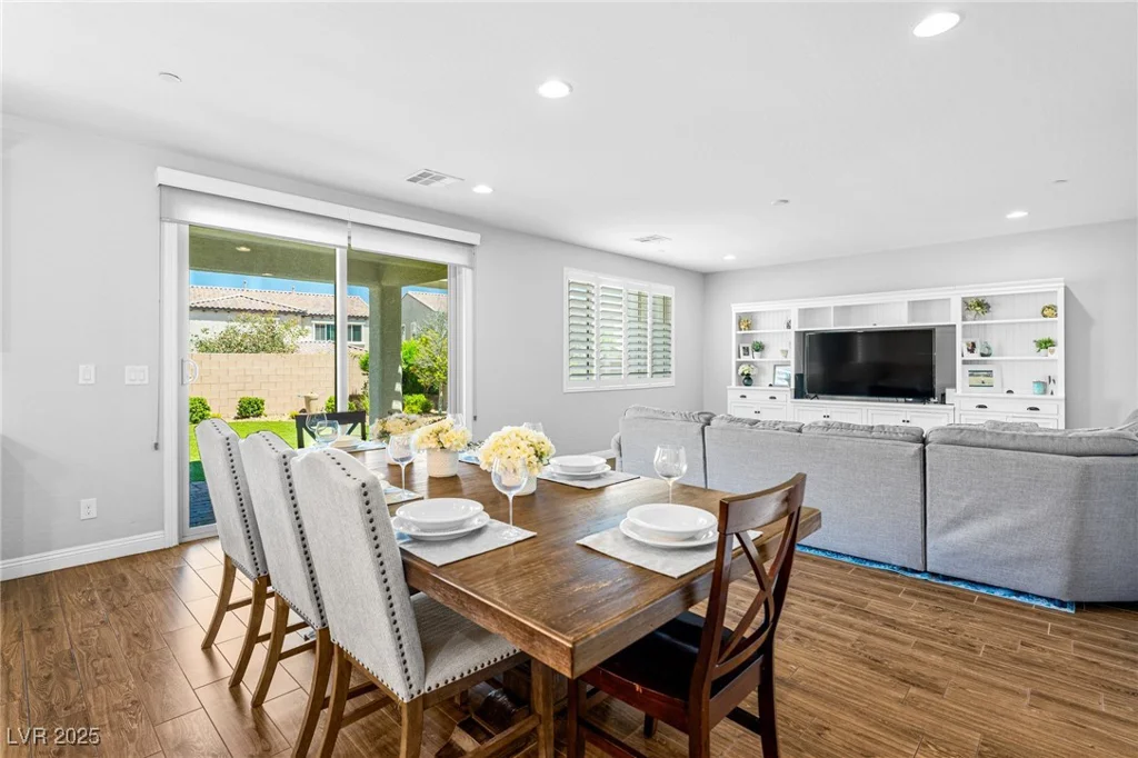 3042 Echoed Rondel, Henderson, NV 89044