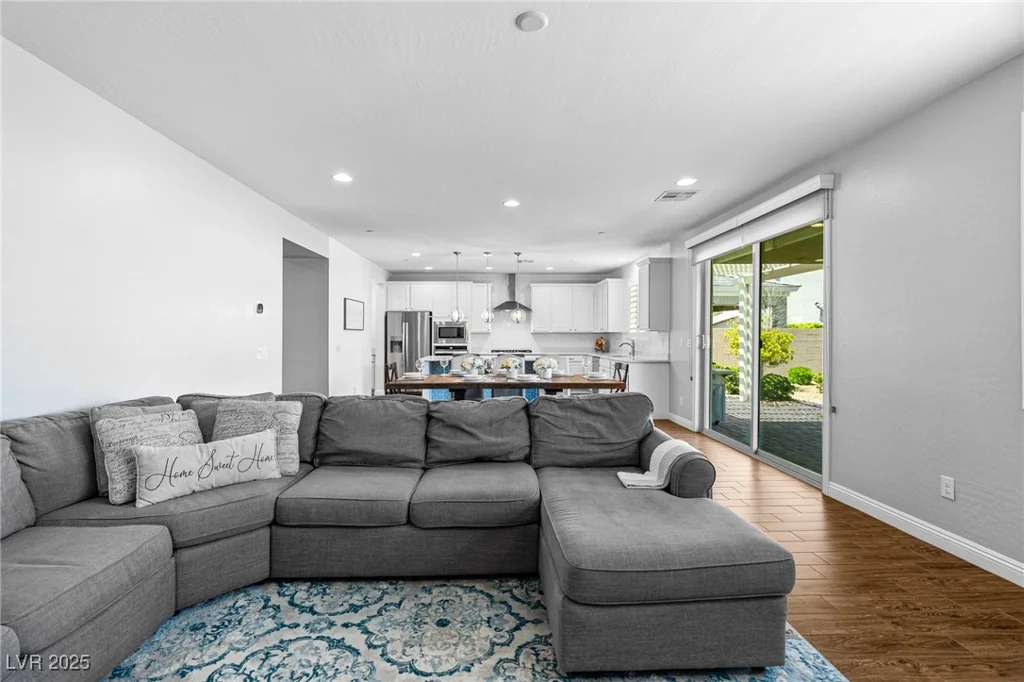 3042 Echoed Rondel, Henderson, NV 89044