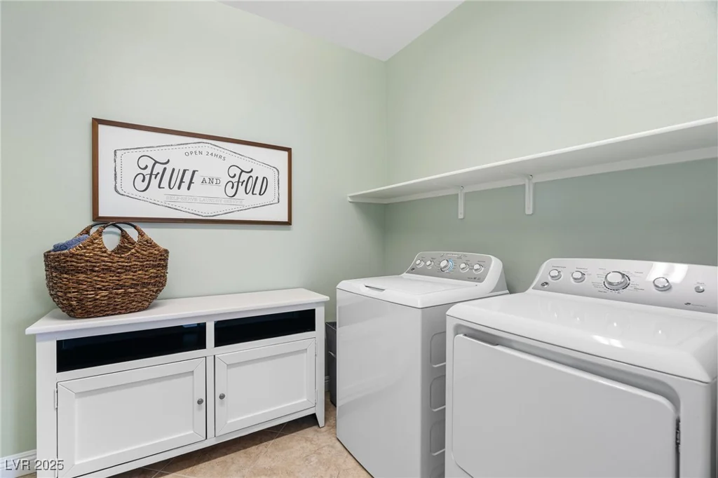 3042 Echoed Rondel, Henderson, NV 89044