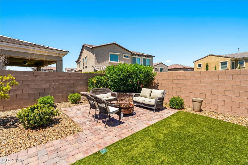 3042 Echoed Rondel, Henderson, NV 89044