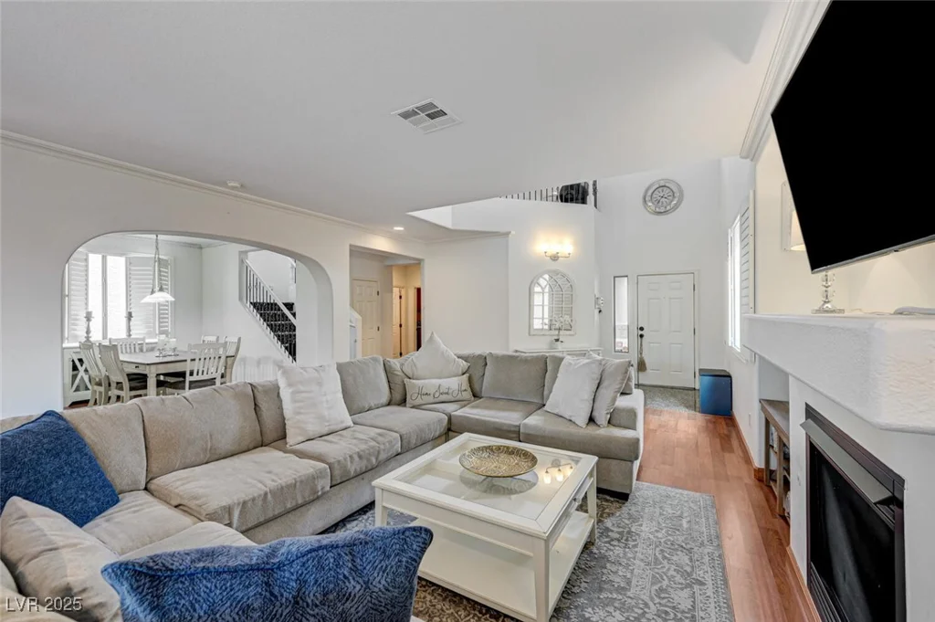 10519 Bella Camrosa, Las Vegas, NV 89141