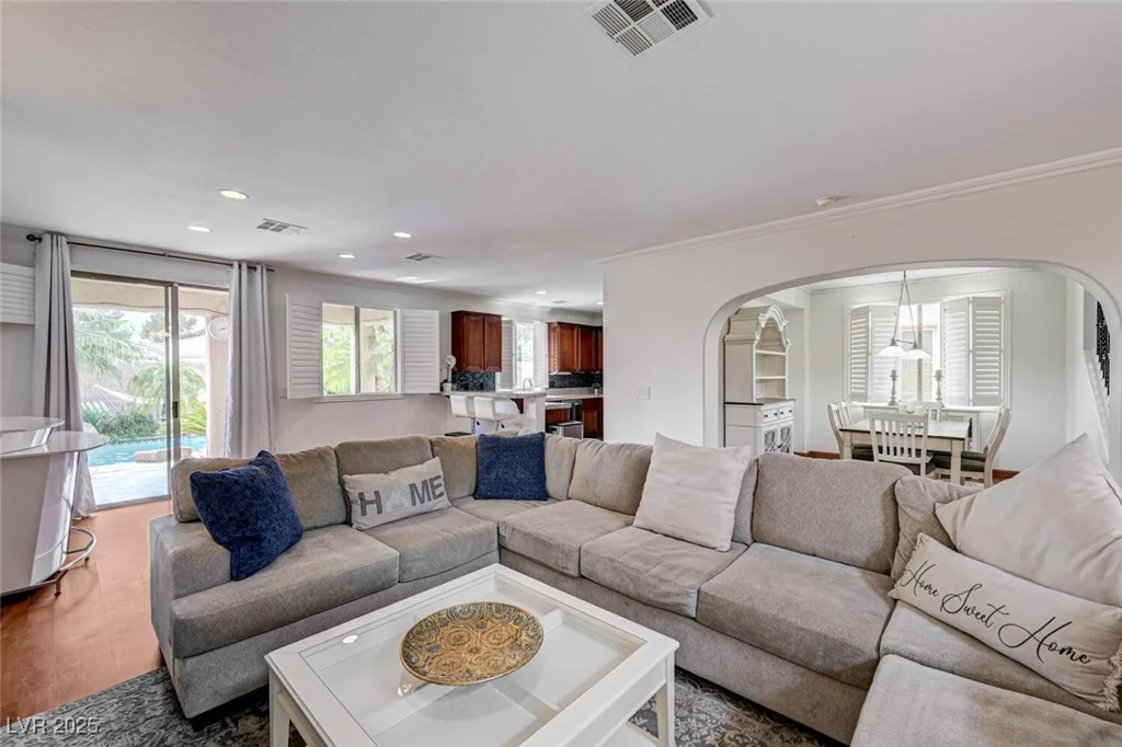 10519 Bella Camrosa, Las Vegas, NV 89141