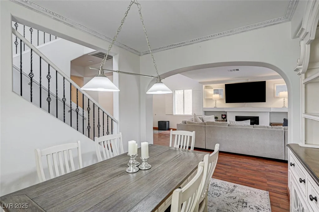 10519 Bella Camrosa, Las Vegas, NV 89141