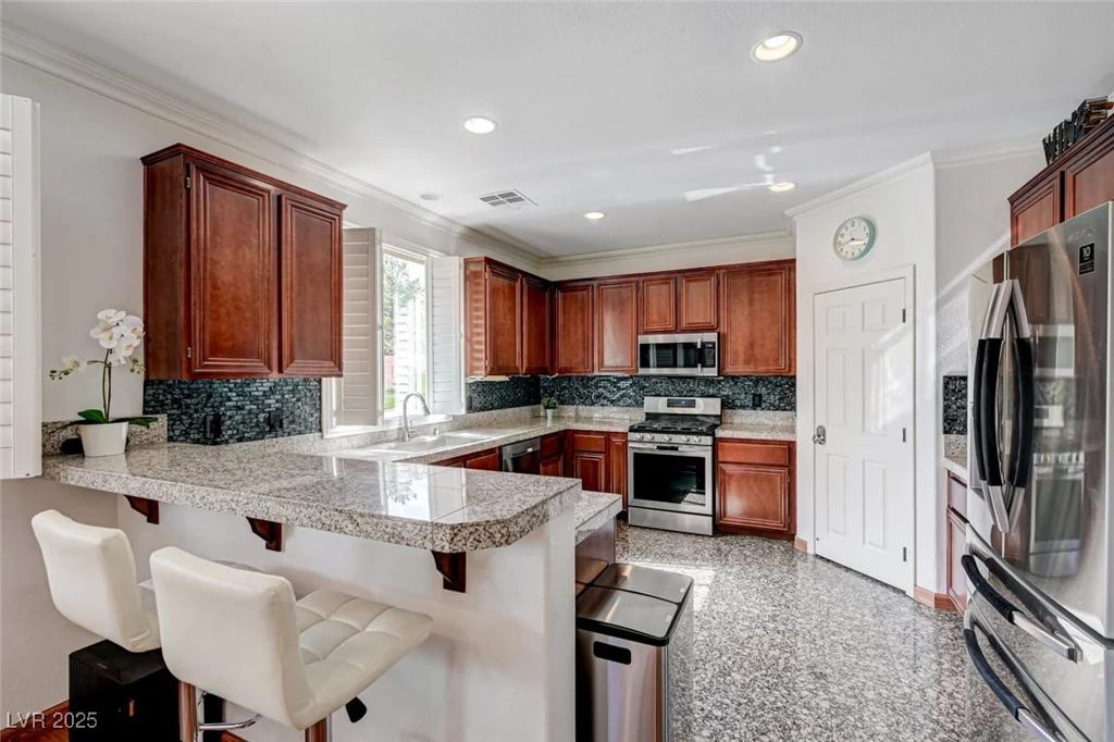 10519 Bella Camrosa, Las Vegas, NV 89141