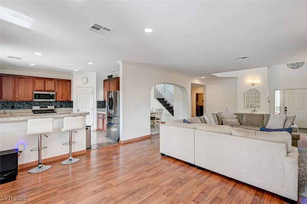 10519 Bella Camrosa, Las Vegas, NV 89141