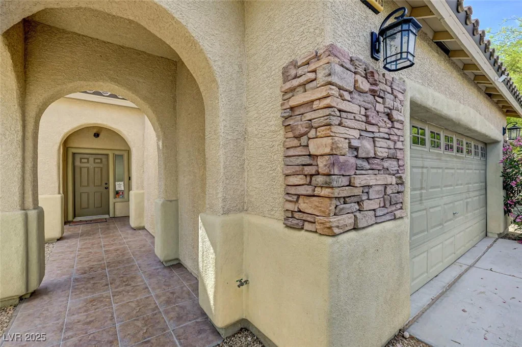 10519 Bella Camrosa, Las Vegas, NV 89141