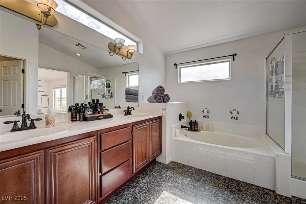 10519 Bella Camrosa, Las Vegas, NV 89141