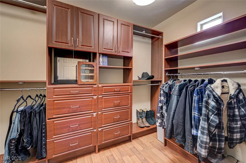 10519 Bella Camrosa, Las Vegas, NV 89141