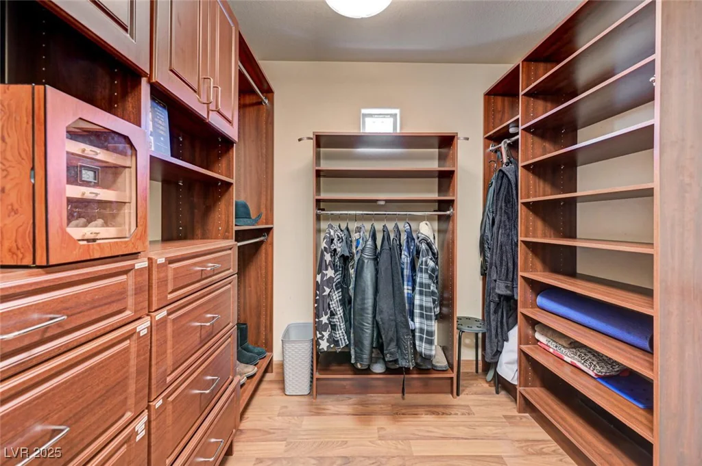 10519 Bella Camrosa, Las Vegas, NV 89141