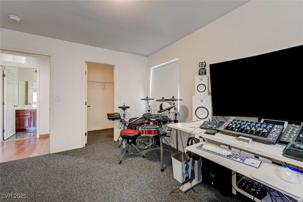 10519 Bella Camrosa, Las Vegas, NV 89141
