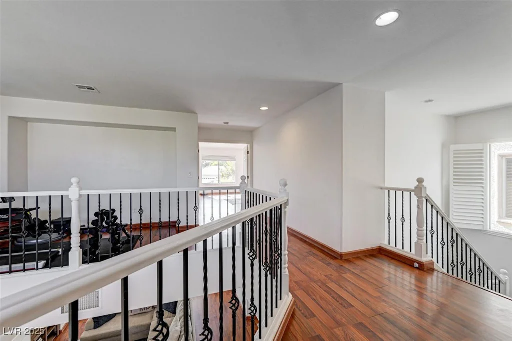 10519 Bella Camrosa, Las Vegas, NV 89141