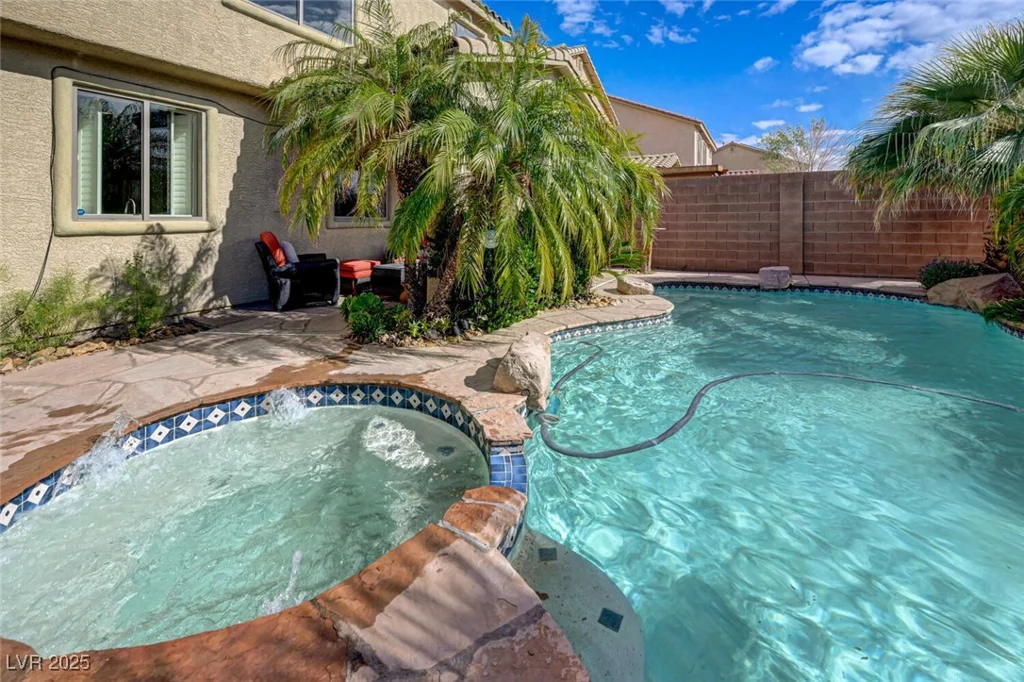 10519 Bella Camrosa, Las Vegas, NV 89141